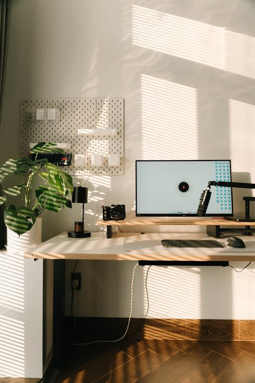 Tips for Creating a Relaxing Home Office Space to Boost Productivity
